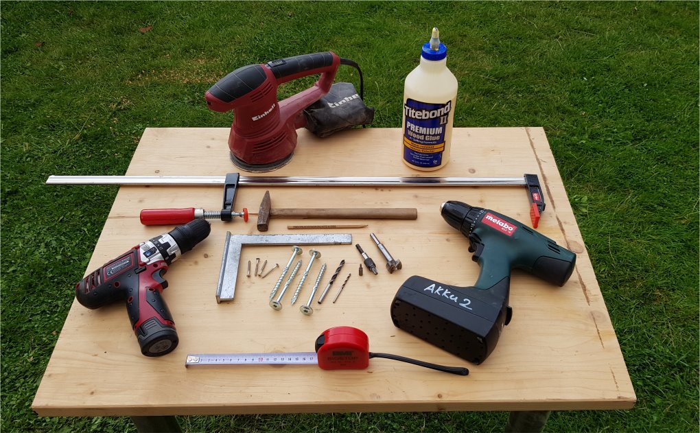Werkzeuge, welche man benötigt, um einen Gartentisch zu bauen